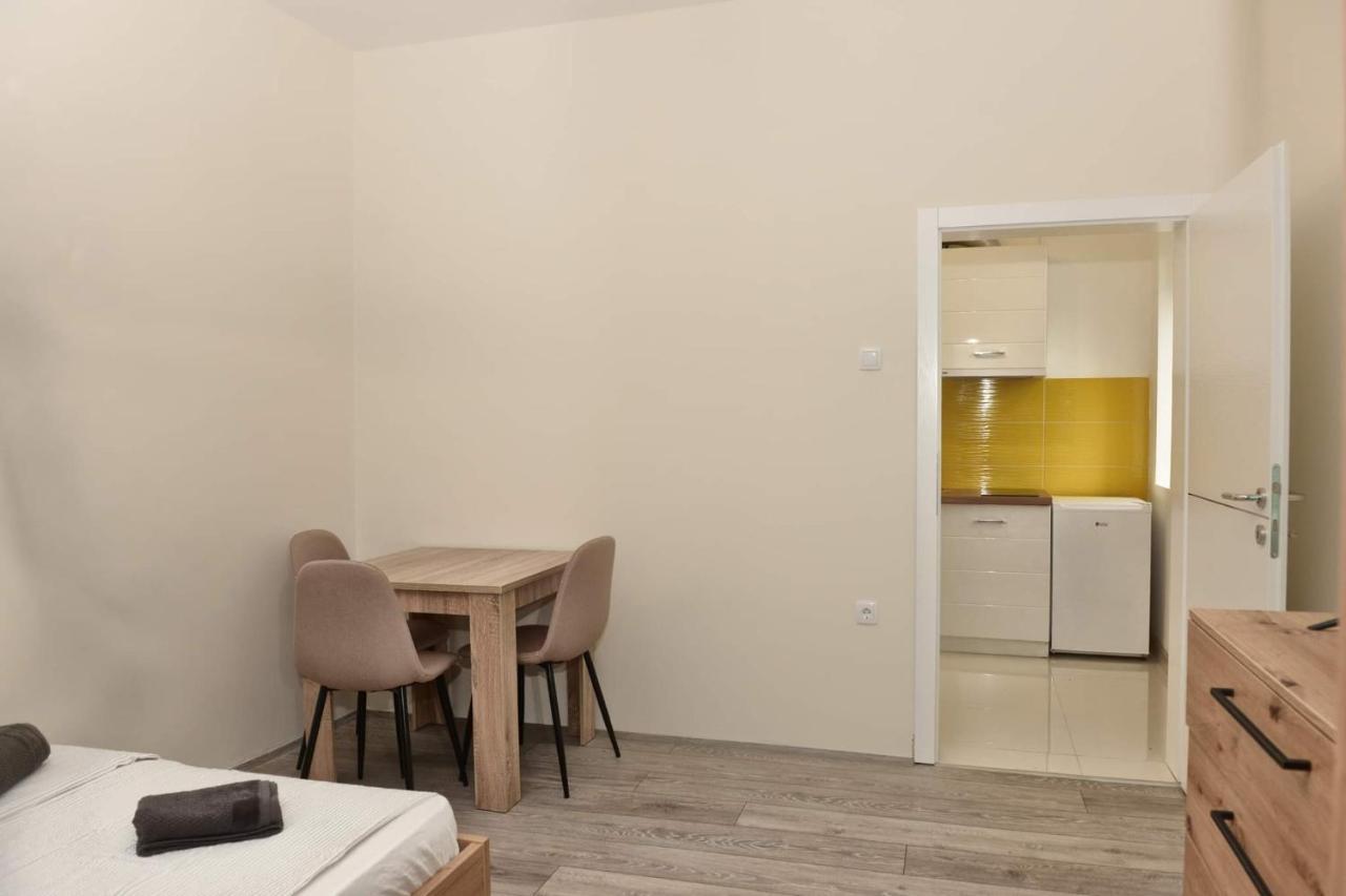 4-Teen Jagodina Exteriér fotografie
