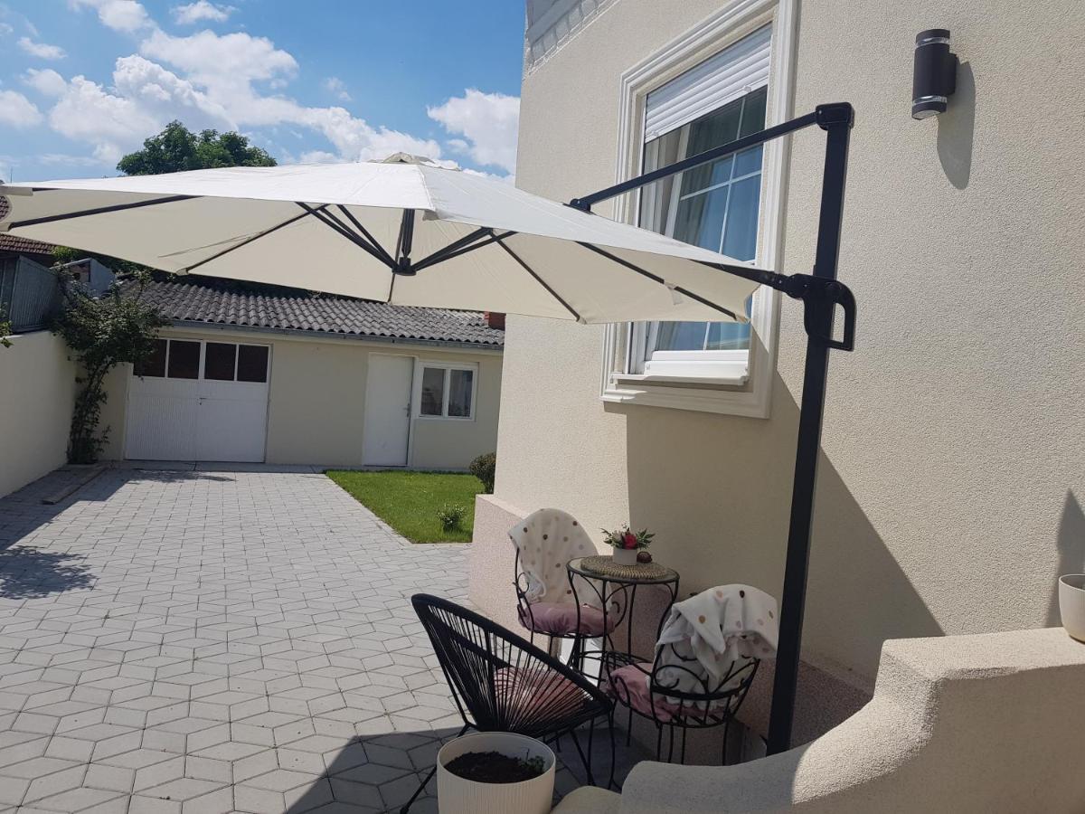 4-Teen Jagodina Exteriér fotografie